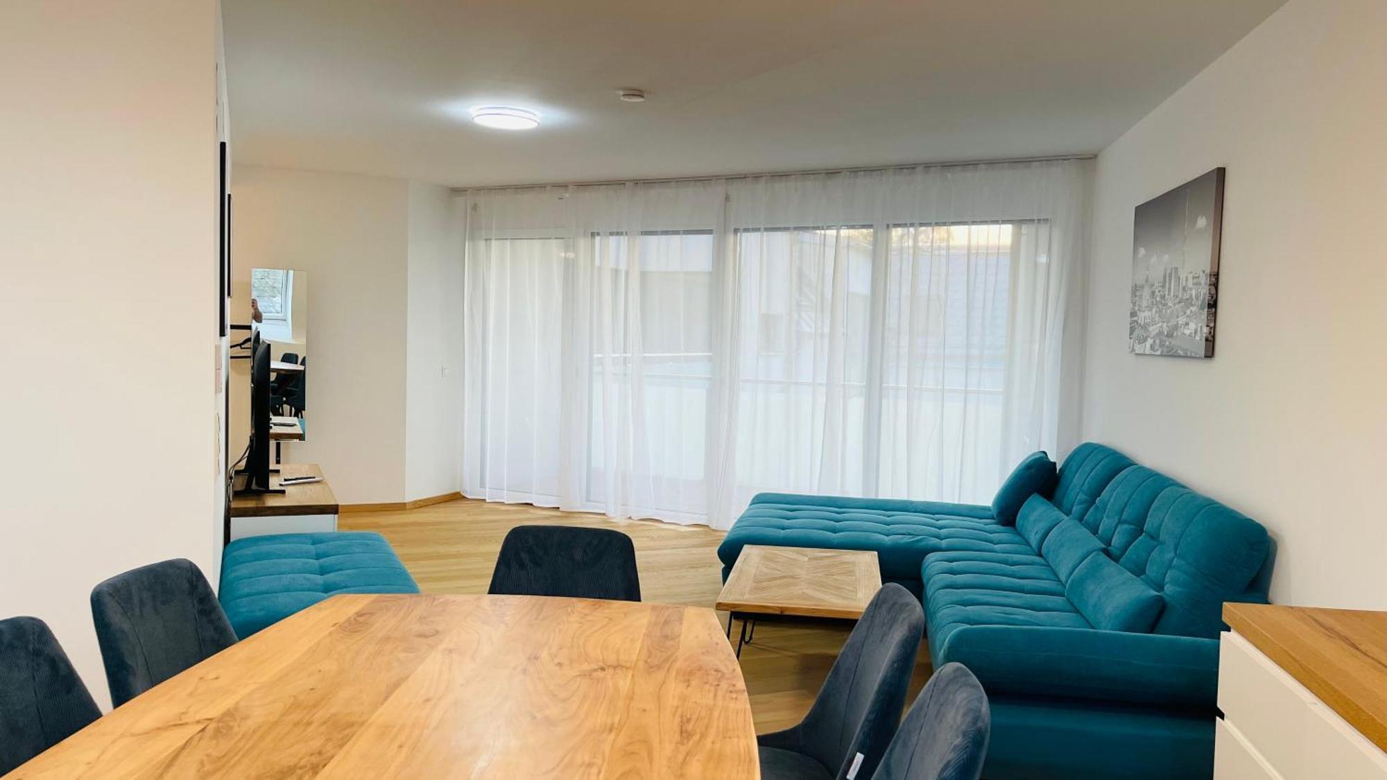 Apartament Spacious Penthouse - 4 For Up To 10 Guests - Contactless Check-in *